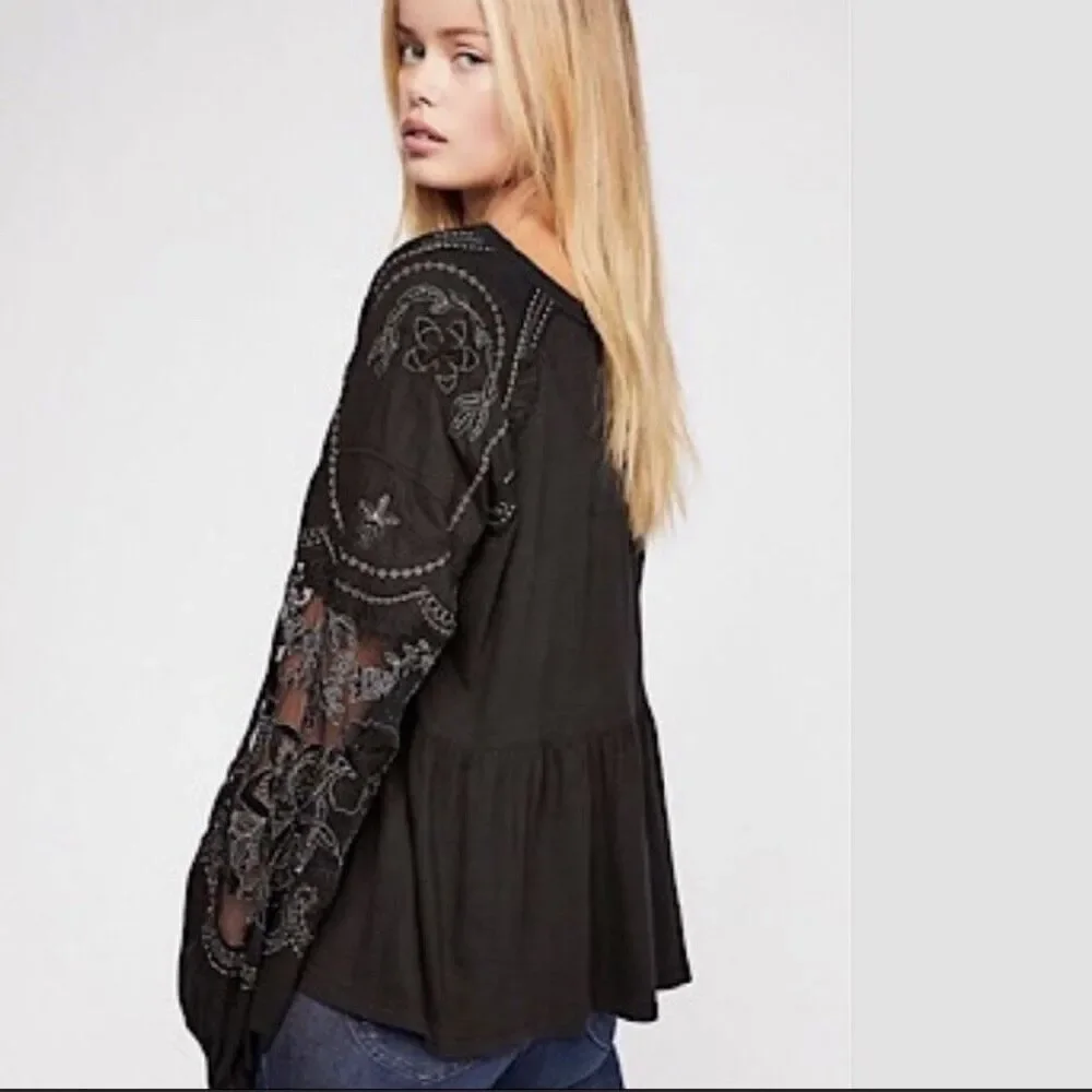 ✨FREE PEOPLE Embroidered Penny Tee Shirt Black Sz Small Top✨